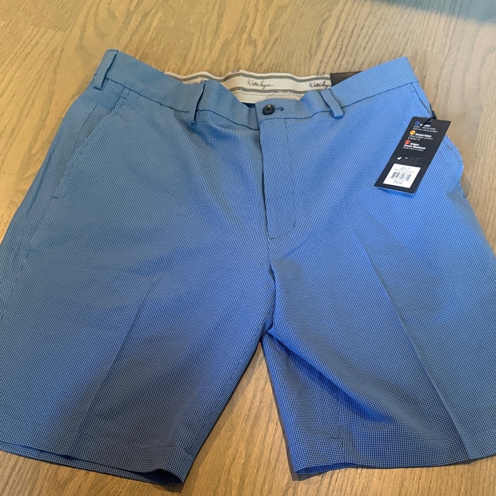Walter Hagen Light Blue Flat-Front Performance Golf Shorts